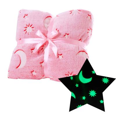 China HOT SALE Classic Star Viable And Cozy Flannel Glow In The Dark Blanket for sale