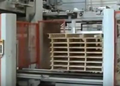 Chine Empileur automatique de machine de Palletizer de position élevée pour les produits réguliers non emballés de forme à vendre