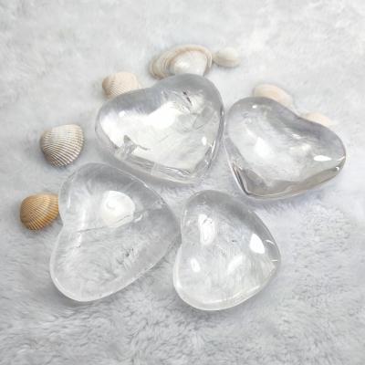 China China Wholesale Crystals Stone Natural Clear Quartz Crystals Healing Quartz Heart Shape Gemstone Decoration for sale