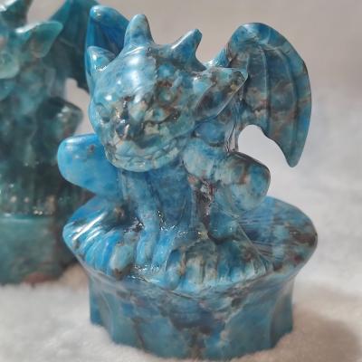 China Africa Wholesale Crystal Stone Natural Quartz Guard Blue Apatite Gargoyle Decoration for sale