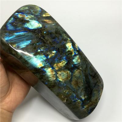 China China Wholesale Good Quality Natural Crystal Gemstone Labradorite Polished Stone Rough for sale