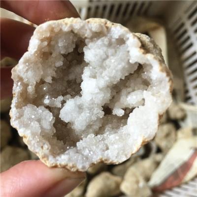 China China Wholesale Natural Geodes Clear Quartz Crystal Small Geodes for Sale Cheap for sale