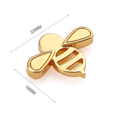 China Nickel Free Custom Small Bee Shape Metal Tag For Purse , Bag Accessories Gold Little Metal Logo for sale