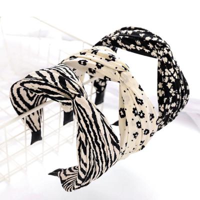 China Small New Product New Product Hair Accessories Girls Fabric Floral Hair Band Ethnic Style Cloth Cross Hair Band for sale