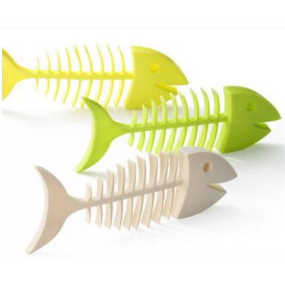 China Traditional Bathroom Creative Fish Bones Portable Multi-Function Soap Holder Anti-Slip Drainage Tub Wash Basin Kitchen Accessories for sale