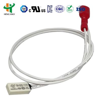 Cina 5A-16A 50-150C Interruttore termico bimetallico KSD9700 Protettore termico 9700 Interruttore a temperatura controllata in vendita