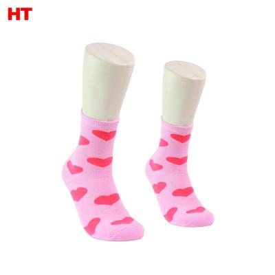 China HT004 Ladies Crew Socks Wholesale QUICK DRY Love Heart Pattern Socks For Women for sale