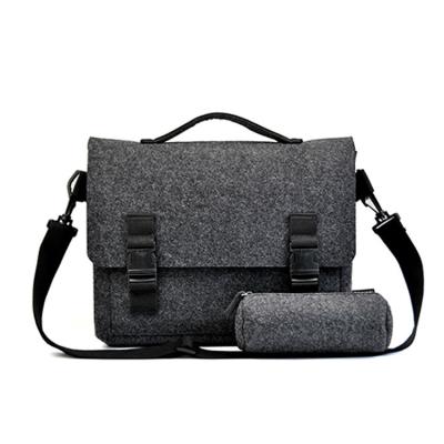 China 15.6 Inch Felt Laptop Bag Eco-Friendly Laptop Sleeve With Handle Laptop Case Bag Carrying Briefcase Compatible for sale