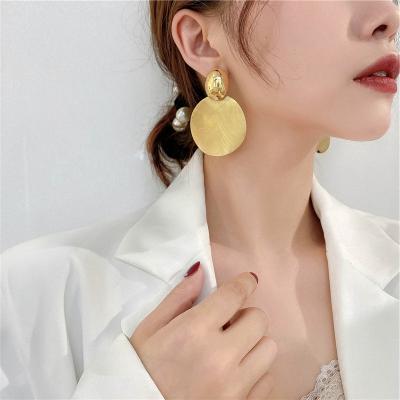 China FASHIONABLE 925 Silver Statement Women's Large Gold Round Drop Earrings Post Earring for sale