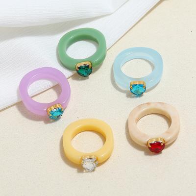 China New FASHIONABLE Design Heart Resin Rings Colorful Heart Acrylic Rings For Women for sale