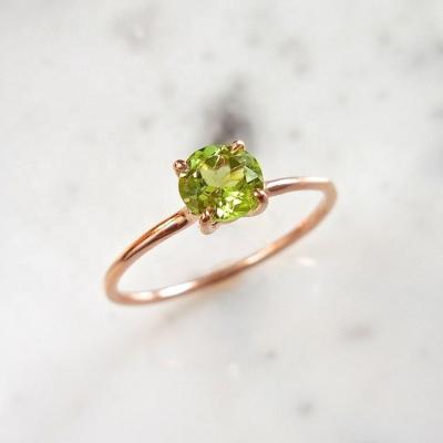 China FASHIONABLE Crystal Therapy Ring 925 Sterling Silver Natural Gemstone Peridot Ring for sale