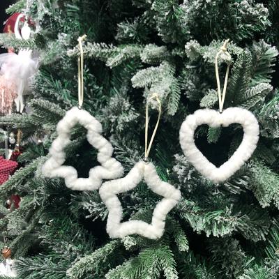 China 2021 White Christmas World Love Christmas Tree Dangling Whole Plush Cloth Decorations Party New Year Greetings Gifts for sale