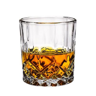 China Edo Kiriko Whiskey Glass Whiskey Glass Cigar Holder Custom Engraved Crystal Hand Made Gold 150ml Customized Twist Glasses Drinking Whiskey Glasses for sale