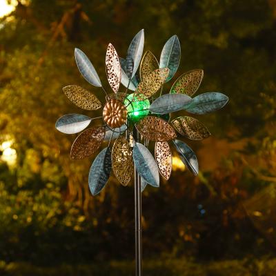 China Metal Yard Art Leaf Wind Spinner Solar Powered Spinner Glass Ball Solar Powered Wind Spinner for sale