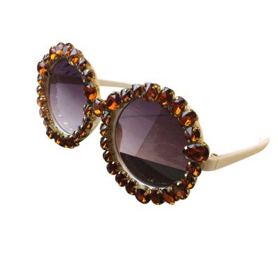 China Women 2019 Luxury Oversized Sunglasses Italy Design Square Rhinestone Sunglasses Fashion Sun Glasses for sale