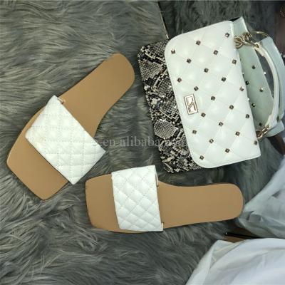 China Leather Matching Bare Foot Shoe Jelly Slipper Waterproof Sponge Ladies and Woman Bag Set Designers Sandals for sale