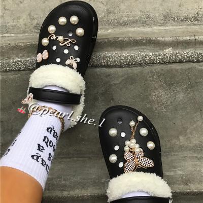 China Thick-soled Winter Women's Thick-soled Autumn Men's Cotton Home Slippers Couples Sandals About Christmas for sale