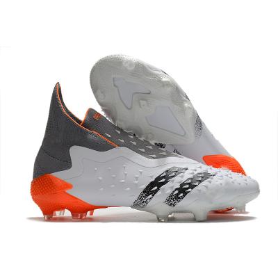 China Fashion\Comfortable\Durable Football Boots Outdoor Soccer Shoes New Release Men Sports Shoes FG Football Boots Best Quality Soccer Shoes Cleats for sale