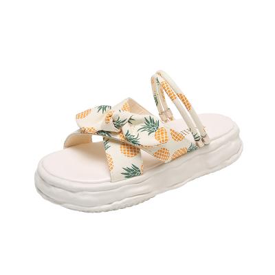 China Fashion Trend Summer Sandals Beach Shoes Strawberry Outdoor Shoes Popular Fashion Half Slippers for sale