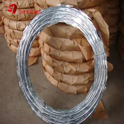 China Great Protection Flat Razor Barbed Wire Roll 9m Scam Cut Rust Proof Razor Fight Concertina Wire for sale