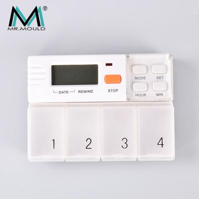 China Eco-friendly Weekly Daily Pill Dispenser Electronic Pill Organizer 4 Alarm Pill Box Timer Electronic Pill Box for sale