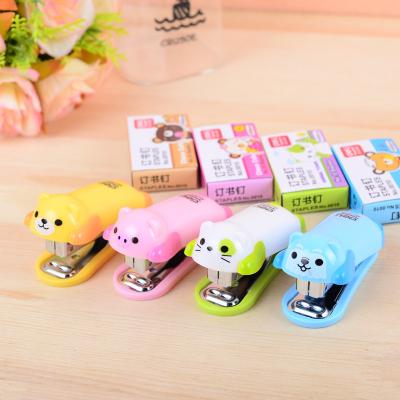 China OEM Cute Animals ABS Case Miniature Stapler With Blister Package for sale