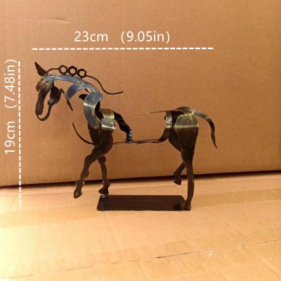 China Western Europe Metal Horse Hand Gifts Antique For Home Decor for sale