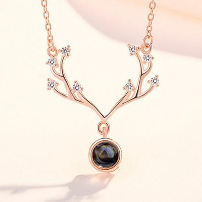 China 2021 Hot Selling CLASSIC Crystal Heart Romantic Jewelry Chain Pendant Necklace For Women Gift for sale