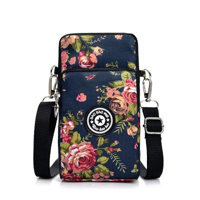 China Fashion Ladies Girl Purse Multifunction Waterproof Oxford Cloth Mobile Phone Wallet ID Card Fitted Band Handbags Massenger Bag for sale