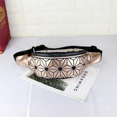 China Water Proof Geometric Luminous Fanny Pack Sport Outdoor Travel Trunk Waist Bag Fast Shipping Bag for sale