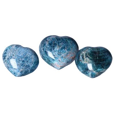 China Wholesale Donghai Stone Therapeutic High Quality Natural Blue Apatite Chakra Handwork Home Heart Shaped Crystal Decoration for sale