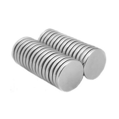 China Industrial Magnet N35 N50m Factory High Standard 50 X 50 Miknatis NdFeb Neodymium Magnet For Sale for sale