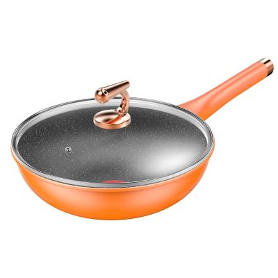 China General Use For Chinese Gas And Induction Cooker Hand Hammered Wok Wood Handle No Coating Round Bottom Wok Pan Cover Metal Stove Pcs for sale