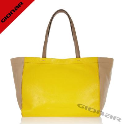 China Bolsos bicolores del comprador del cuero auténtico de Pebbled para las mujeres, la bolsa de asas de cuero del comprador en venta