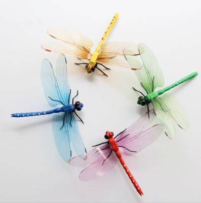 China Simulated Lifelike Artificial Plastic Green and Blue Plastic Dragonfly Decorations for sale