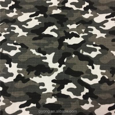 China Shrink-Resistant Wholesale Pigment Printing Army Gray Camouflage 100%Cotton Fabric Woven Rip Stop for Short Pants for sale