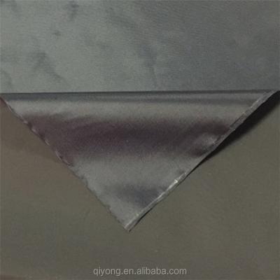 China Shrink-resistant 210T polyester waterproof taffeta coated fabric with PVC coating for raincoat tent lining for sale