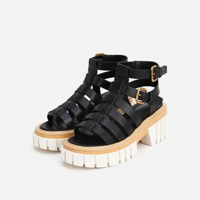 China Fashion Trend New Fashion Platform Women Shoes Sandals Ladies Strap Buckle Strap Sandals Women's Flat Heel Sandal for sale