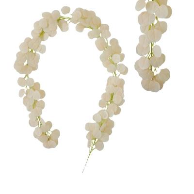 China Contracted Green Silk Flower Eucalyptus Garland Wedding Flowers Decorate For Holiday Celebrations for sale