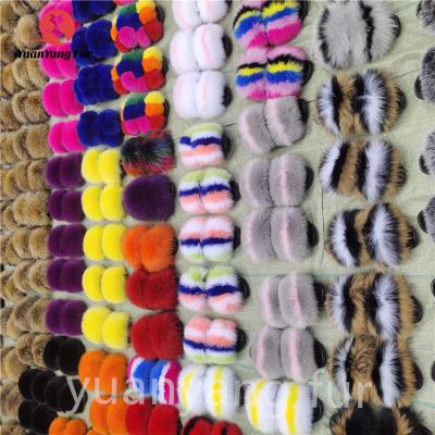 China 1 Pairs Logo Real Fox Raccoon Fluffy Fluffy Slippers Wholesale Custom Fur Cushioning Furry Slides For Women for sale