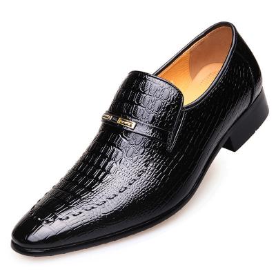 China High Top Men's Casual Shoes Large Size Flat Men's Leather Shoes Embossed Leather Shoes Men for sale