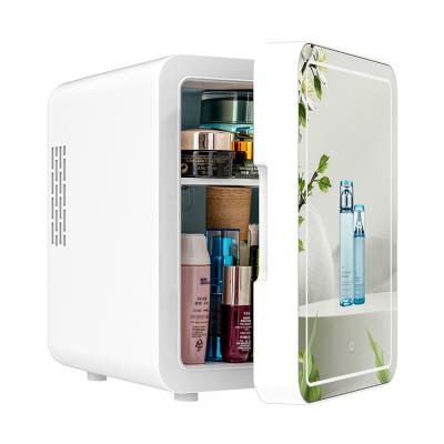 Chine Portable High Quality Cooler Skincare Refrigerator Mini Fridge Cosmetic Small Beauty Makeup Fridge à vendre