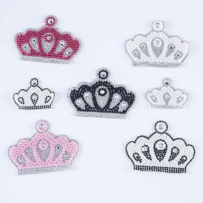 China 3D Custom Iron on Pearl Crown Rhinestones Patch White Pearl Crystal Handmade Beads for Garment Bag for sale