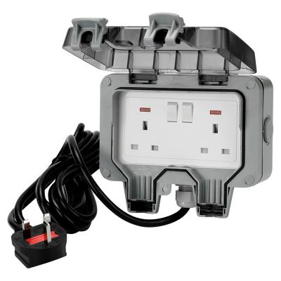 China Residential / Multipurpose UK Outdoor Rainproof Charging Socket IP66 Waterproof Socket With Cable for sale