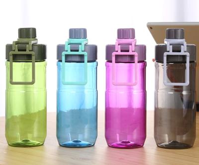 China Eco-friendly Insulated Sport Sustainable 600ML Reusable Plastic Water Bottles With Custom Logo for sale