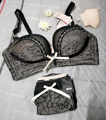 China Anti-Static Stylish Hot Ladies Fancy Panties Sets Lace Up Bra And Panties Set For All Women for sale