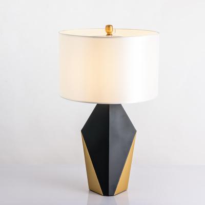 China Easy to install AOSIHUA design black gold metal desk light table lamp modern luxury fabric art decorate desk lamp for sale