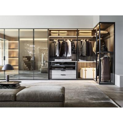 China Durable Aluminum Glass Walk-in Wardrobe Cabinet For Large Villa Bedroom for sale