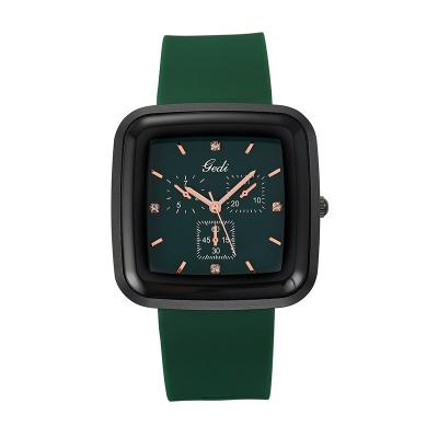 China Waterproof Trendy Women Watch Silicone Square Simple Casual Band Dial Fashion Big Student Couple Quartz Wristwatch for sale