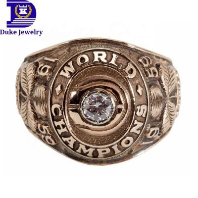 China 1959-1963 Ready DUKE 1 SET 5 PCS Boston Celtics Basketball Champions Rings Stock With Wooden Box for sale